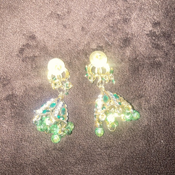 Beautiful synthetic Emeralds & Diamonds Necklace and Chandelier Earrings - Picture 4 of 6